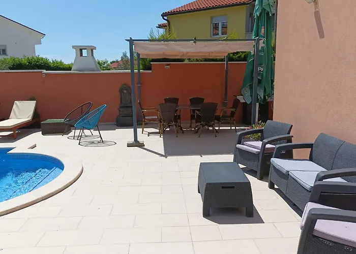 Stunning In With Wifi Pola