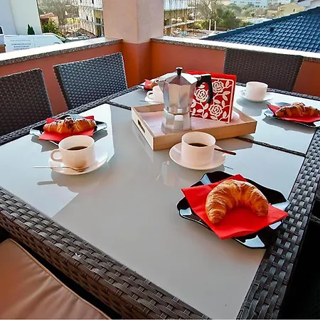 Apartman Lovely In *