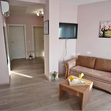 Apartman Lovely In