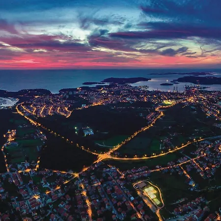 Stunning In With Wifi Pula